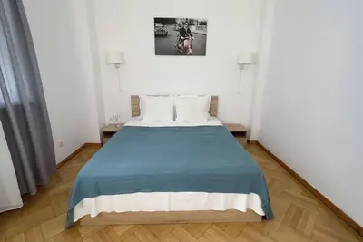 Image de Calea Victoriei Elegantly furnished apartments in the center of Bucharest 1