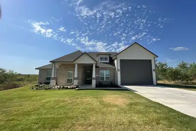 Image de New Lake House Hot Tub/Pool /Private Boat Ramp/ Boat Slips+Dock/ 4/3 Sleeps 10