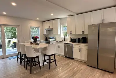 Image de Brand New! ! ! ! ! Guest House in Edgartown, Ma