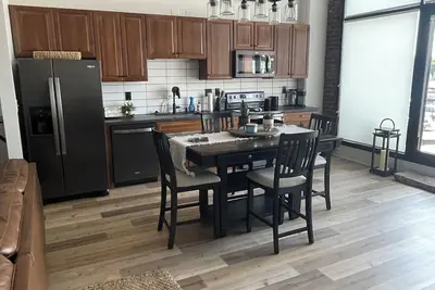Stylish Downtown Sandusky Condo Perfect for Family Getaway