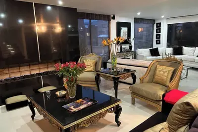 Image de Great apartment, exclusive area with fireplace
