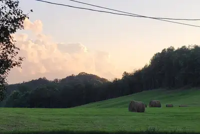Image de Large Home near Great Smoky Mountains and Knoxville