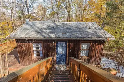 Image de Cozy Cabin - Lake Cumberland - Hot Tub
