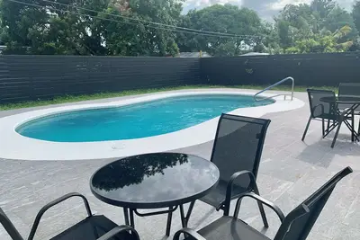 Image de Beautiful 2 Bed 2 Bath with pool in Sunrise, Fl\n