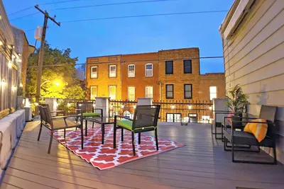 Image de South Philly, Roof Deck, Pool Table, Sleeps up to 7