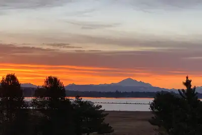 Image de Condo by the sea in Semiahmoo with amazing views