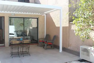 Image de T2 climatisé à 2 min de la plage du Pont Tournant - 4branb