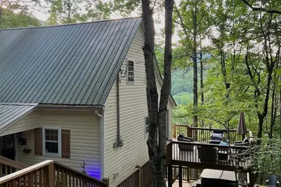 Image de Relaxing Mountain View Cabin in Cleveland, Ga