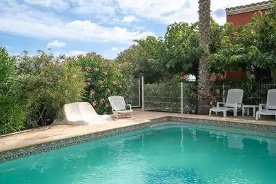 Image de Villa Avec Piscine Partagée avec piscine partagée, Wi-Fi et climatisation