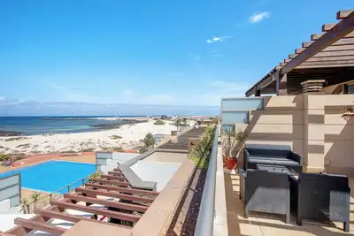 Image de Maison de vacances \"Vistas ParaĂso\" avec vue sur la mer, piscine partagĂ©e et Wi-Fi