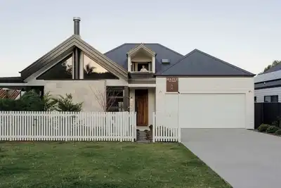 Image de Maple on Edward, Berry - by Linnaeus Collection