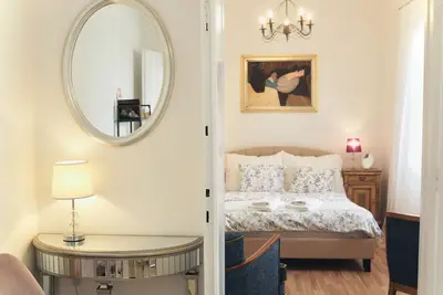 Image de Villa Garden - Charming 2-bedroom - with WiFi and Ac in Budapest +free parking