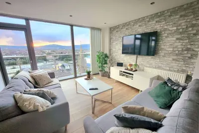 Image de Pass the Keys | Stunning Penthouse with Balcony | Sunset Views