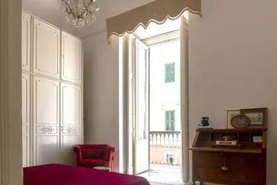 Image de In the heart of Trani, this home offers a perfect blend of comfort & style.