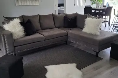 Image de Newly built home in 2023. Walking distance to Webster Playground Park