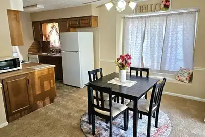 Image de Unit (B) Northeast Columbus near Ft. Moore & Uptown Columbus, Georgia    Video