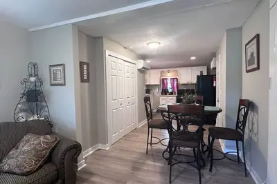 Image de Serenity Cottage:  Near Downtown Knoxville & Ut