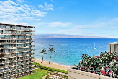 Image de Ocean View steps from beach, dining, shopping 1019