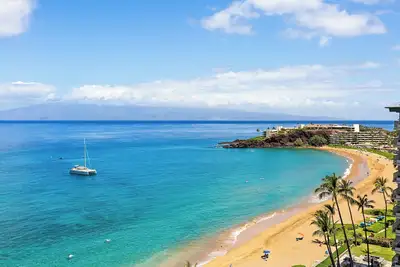 Image de Ocean View steps from beach, dining, shopping 1256