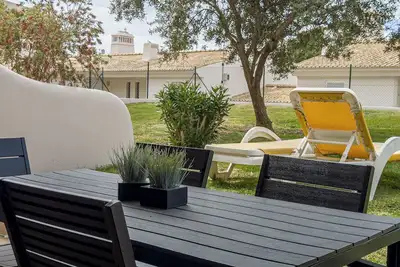 Image de Appartement 2 chambres avec piscina a 2m de la plage.