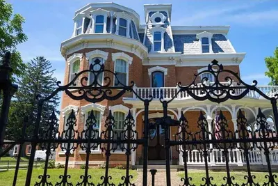 Image de Mississippi Getaway, Feel Like Royalty