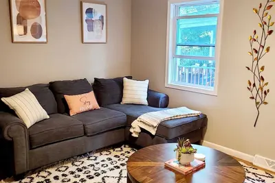 Image de Brand New Designer 2 Br Unit -Near University/Hospitals