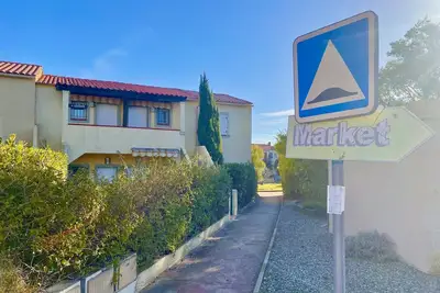Image de Beach access main floor T3 apartment with amazing patio and plenty of space!