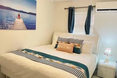 Image de Lovely Apartment with King Size Bed in Venetian Road