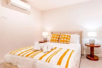 Image de Stylish Urban Oasis(2br1b+free park+View+Gshop@Gf)