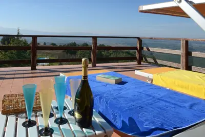 Image de Pavillon de chasse avec vue exceptionnelle sur lacs et villages du Val di Chiana