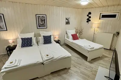 Image de Quiet & cozy double room + single bed in top location