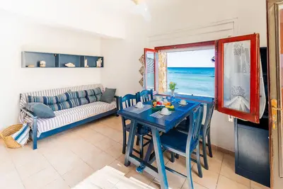 Image de Apollo's Terraces-Apartments on the beach less than 20 m from the sea! Libeccio