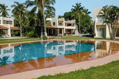 Image de Amazing House -Private Pool - Tennis - Paddle Court