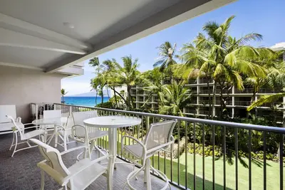Image de Aston at the Whaler on Kaanapali Beach #320: Third-floor, Garden view One bedroo