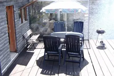 Image de Vacation near the lake with wifi and your own boat