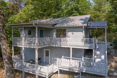 Image de The Galaxy Getaway at Talking Rock Creek Resort in the North Georgia mountains