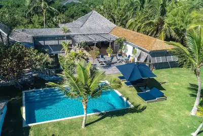 Image de Stunning Beachfront Villa Retreat in the Bahamas