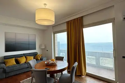 Modern and bright apartment located on the Catania waterfront.