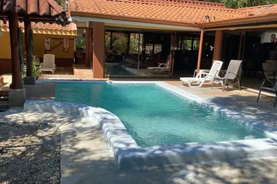 Image de Paradise Found! Spacious Tropical Private Retreat!