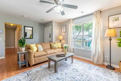 Image de Screened Porch, Firepit, Patio! Peaceful in Pooler