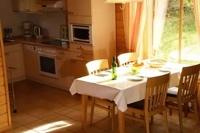 Image de Joli appartement dans une maison de vacances avec Wifi, Tv, terrasse et parking
