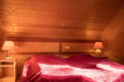 Image de Agréable appartement dans une maison de vacances avec Wifi, Tv, terrasse, animaux admis et parking