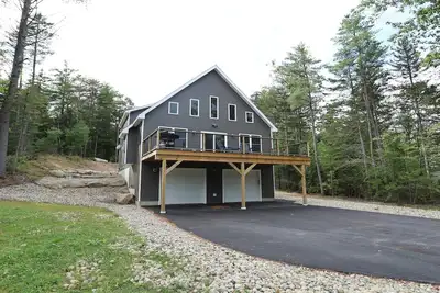 Image de New Construction! Beautiful Pet Friendly Home to spend your vacation in the White Mountains (Hh11t)