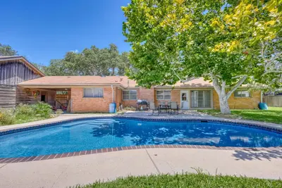 Image de 3 bedroom accommodation in Ingleside