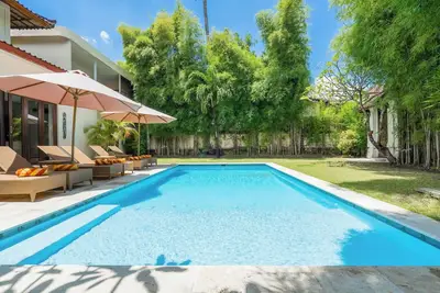 Image de Tropical 5 Bedroom, Best Location in Seminyak