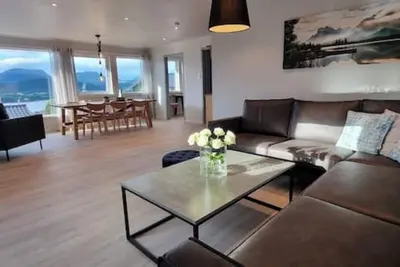 Image de Newly Renovated Apartment With Great View Near Moa