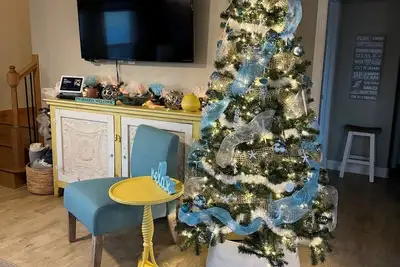 Image de Steps to Beach Surfside Retreat | Private Beach Access, Sleeps 12