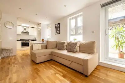 Image de 2 Bed Apartment in Battersea