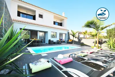 Image de Holiday villa w/ Bbq & heatable pool