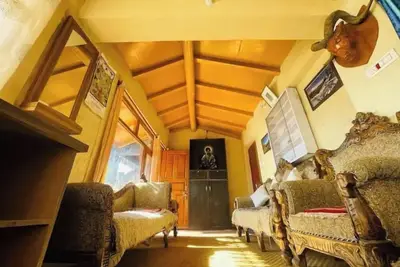 Image de Family Room & Himalayan view